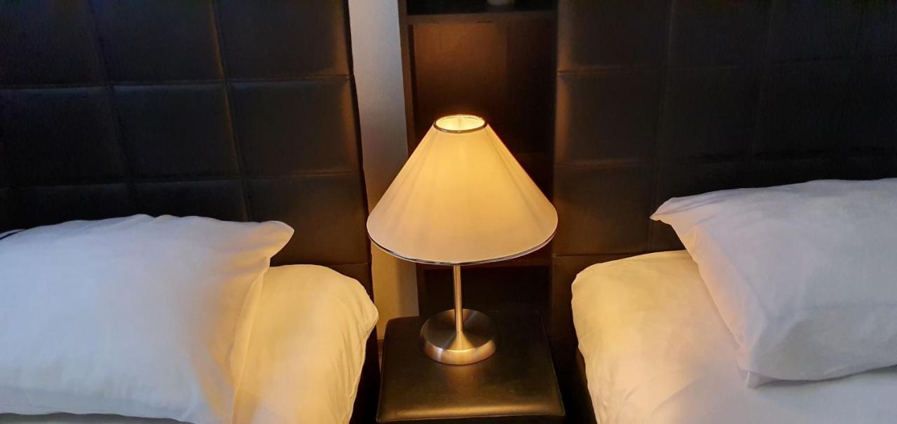 Guesthouse Marie Therese Βρυξέλλες Εξωτερικό φωτογραφία